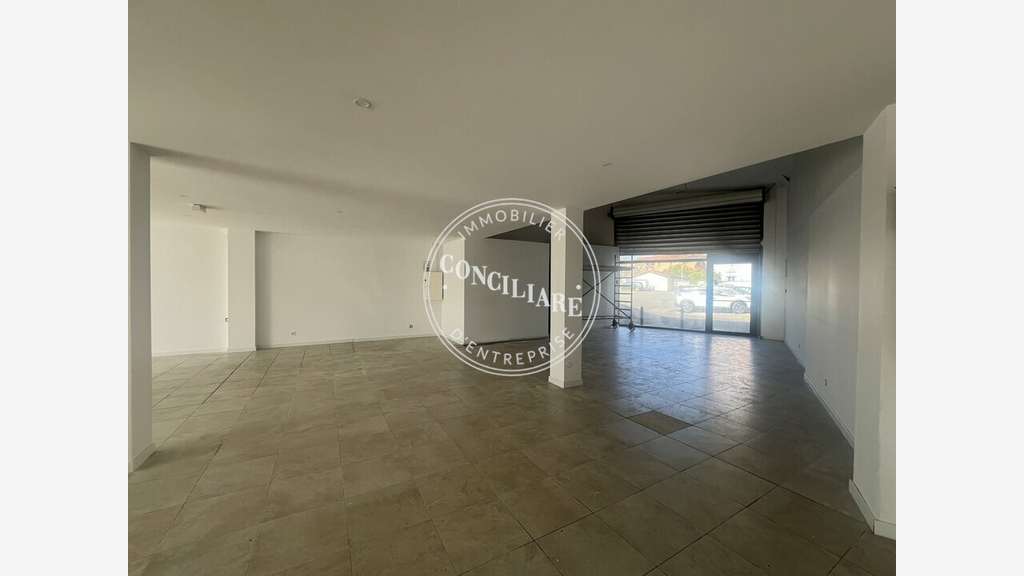 Local commercial 280m² à louer Plaisance-du-Touch