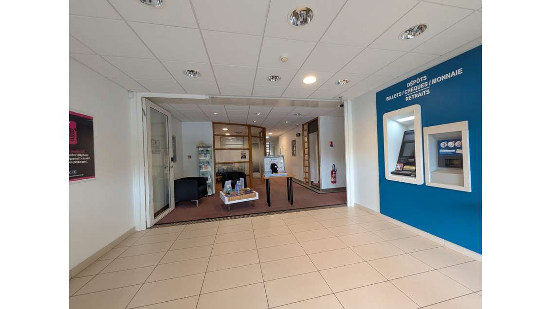 Loue local commercial de 182m² à Vannes Nord Ouest