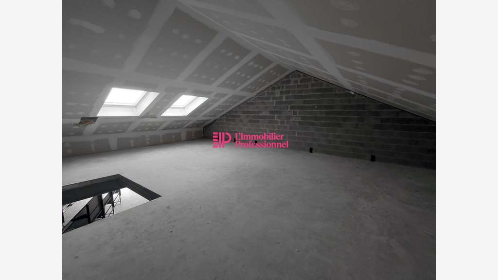 A louer local commercial de 170m² à Pleuven