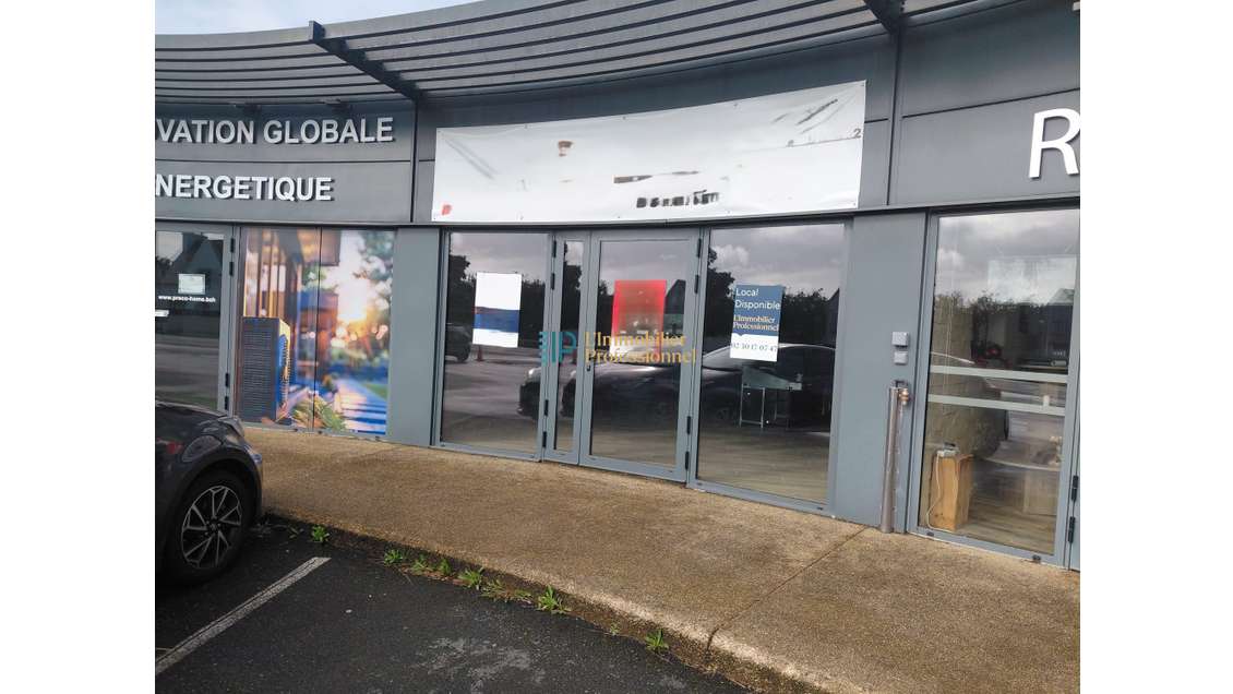 A louer local 135m² empl stratégique à Pleuven 