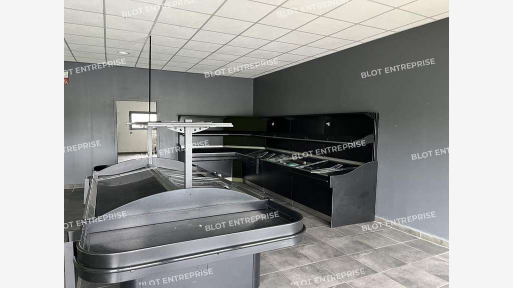 A louer locaux commerciaux 257m² à Pleuven D34