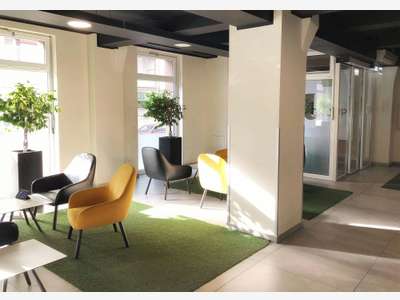 Local commercial 513m² à louer à Vannes Ouest