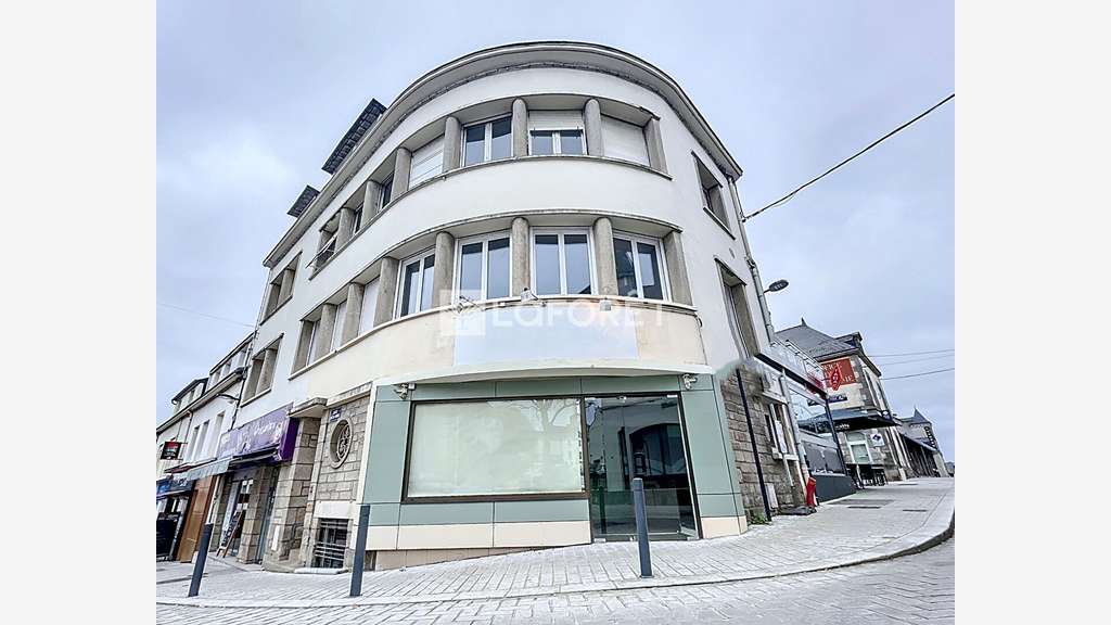 A louer local 75m² excellente visibilité Ploërmel