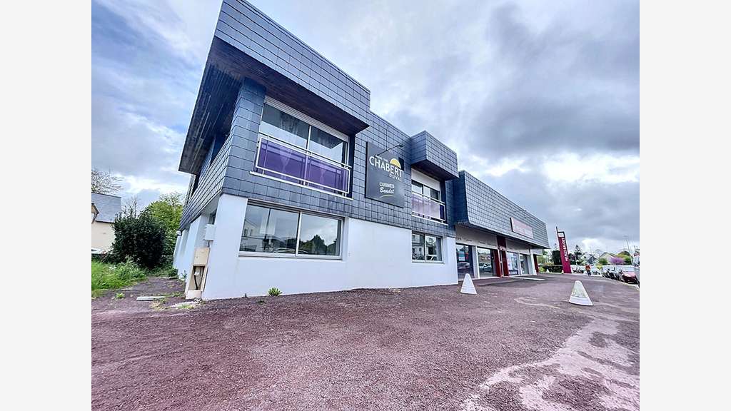 Bureaux belle visibilité 90m² centre de Ploërmel