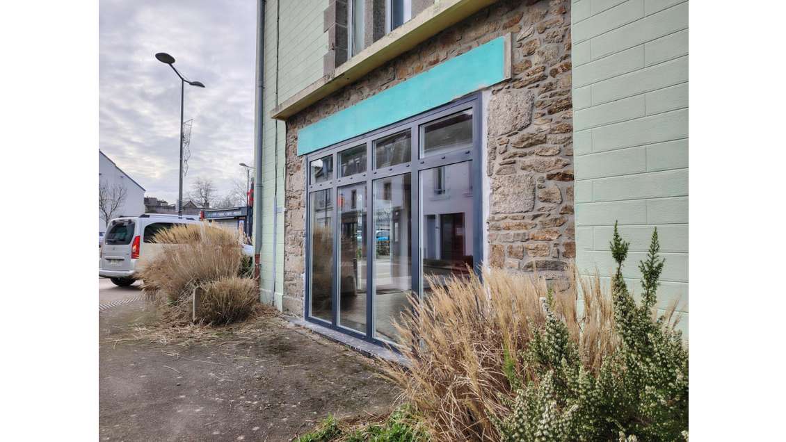 A louer local 32m² à proximité à Ploudaniel