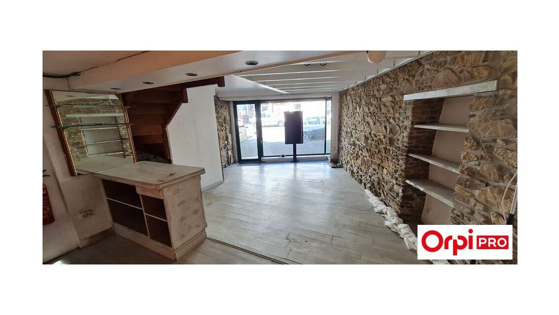 A louer local commercial 65m² avec vitrine Plouha