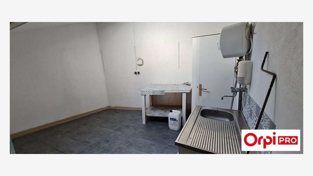 A louer local commercial 65m² avec vitrine Plouha