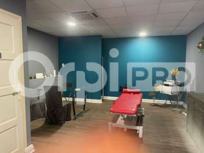 Local commercial de 46m² à louer à Pointe à Pitre