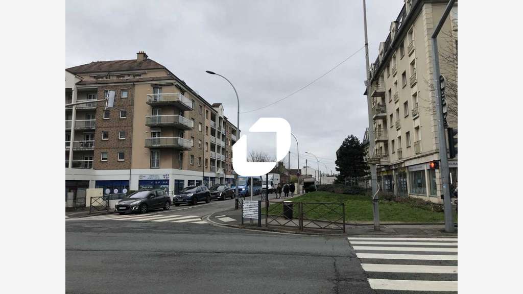 A louer Local commercial 110m² Poissy