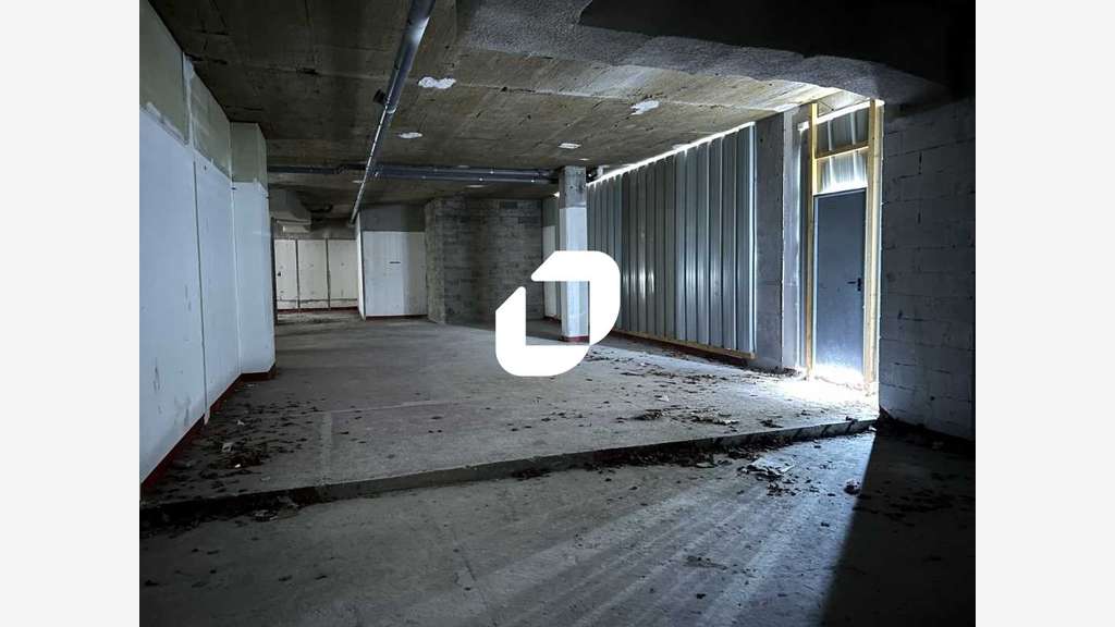 A louer Local commercial 170m² Poissy