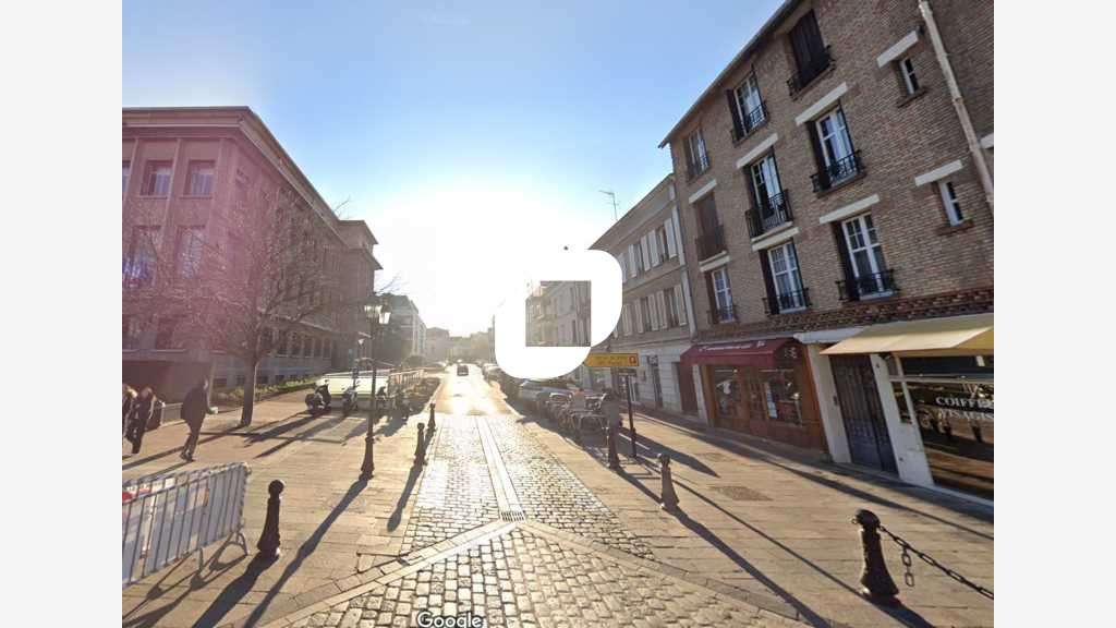 A louer Local commercial 170m² Poissy