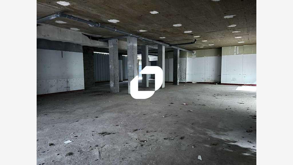 A louer Local commercial 170m² Poissy