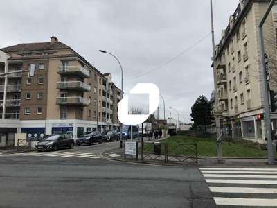 A louer Local commercial 245m² Poissy