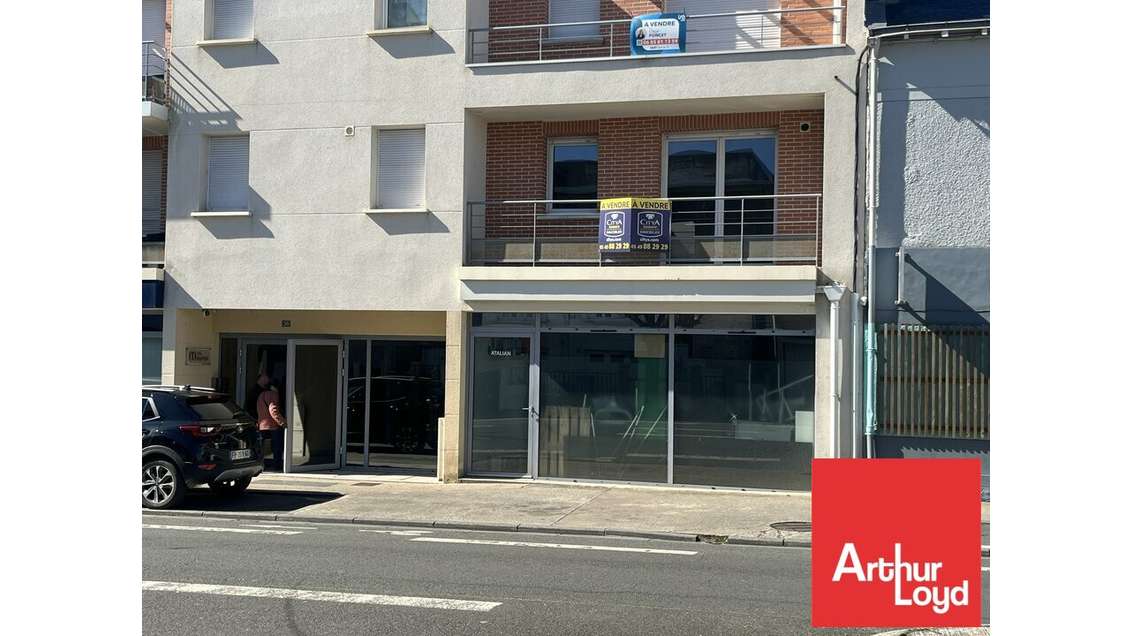 Local 67m² à louer sur axe stratégique à Poitiers