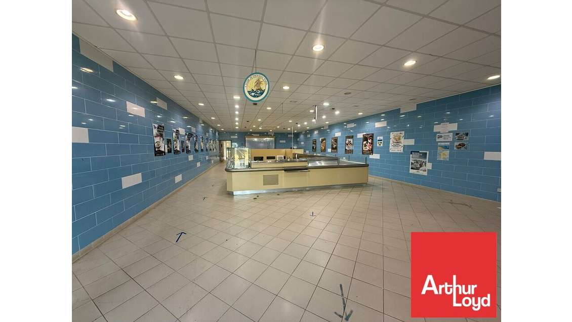 Local commercial 240m² à louer ZAC Poitiers Sud
