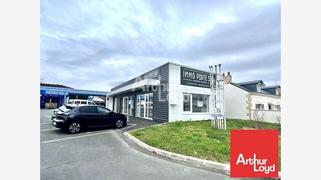 Local commercial 98m² à louer à Poitiers