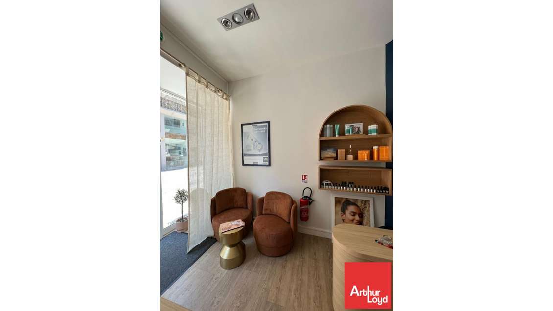 Local commercial 55m² à louer à Poitiers centre