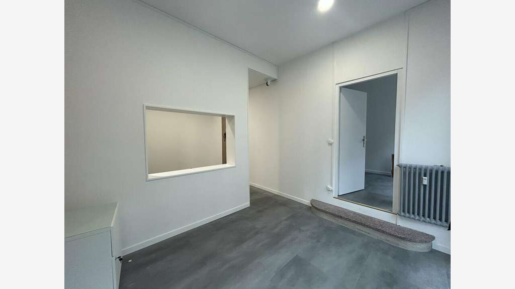A louer local commercial 75m² empl N°1 Poitiers
