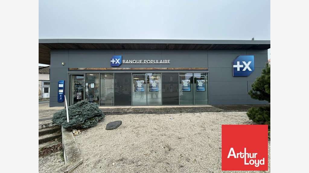 Local commercial de 110m² à louer à Poitiers