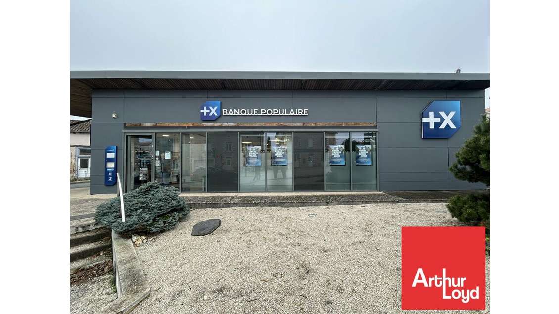 Local commercial de 110m² à louer à Poitiers