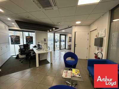 Location Locaux commerciaux - Boutiques à Poitiers