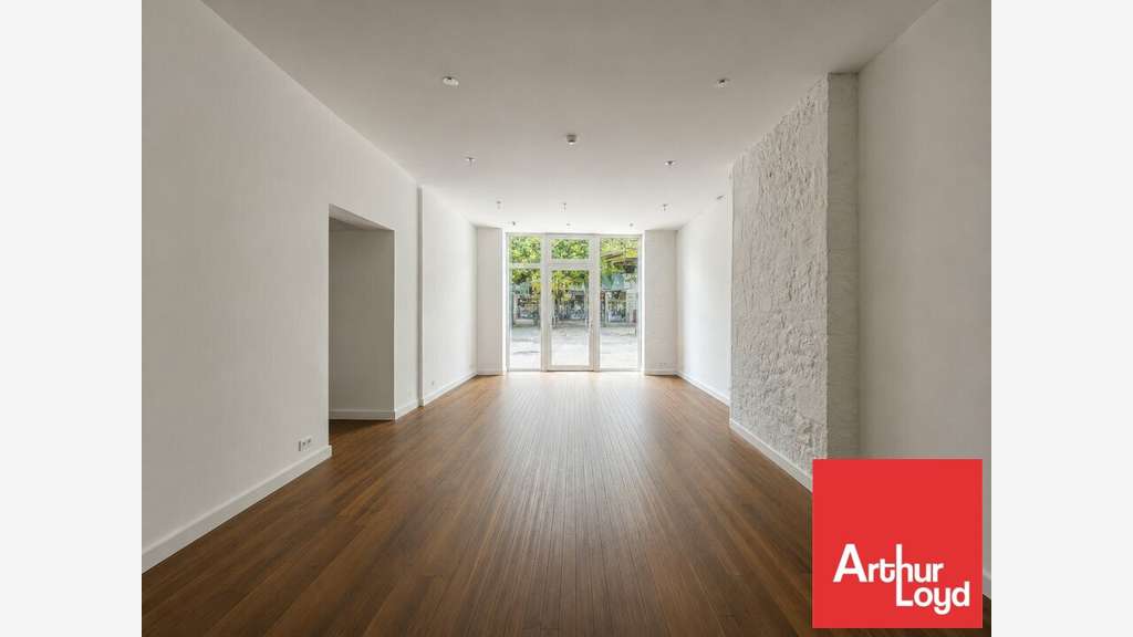 Local commercial de 61m² à louer à Poitiers