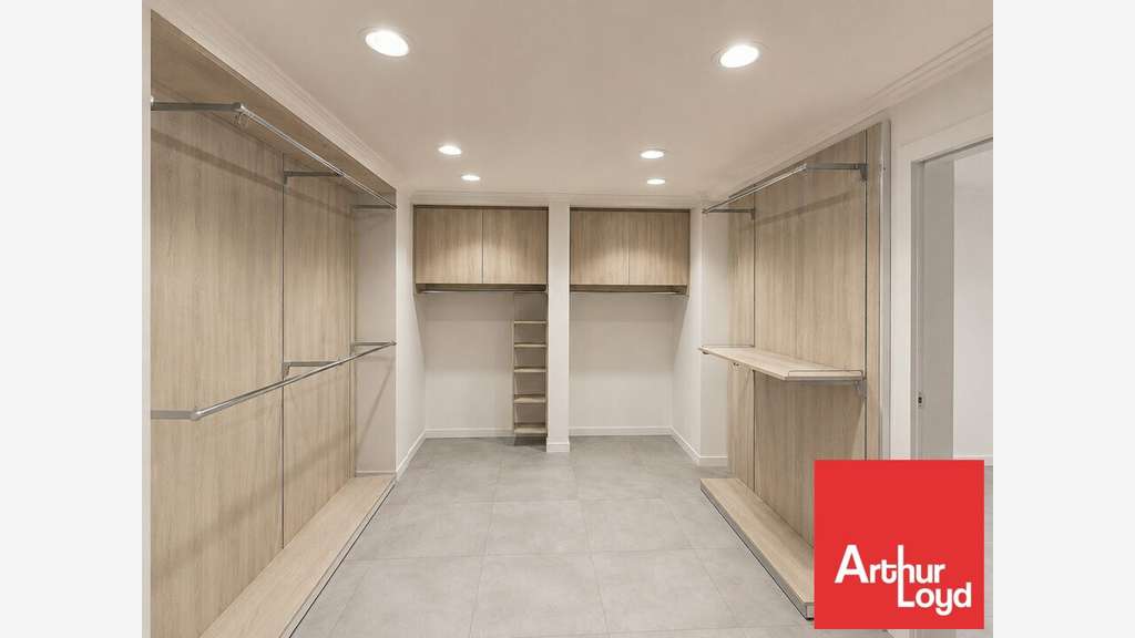 Local 95m² à louer empl N°1 à Poitiers centre