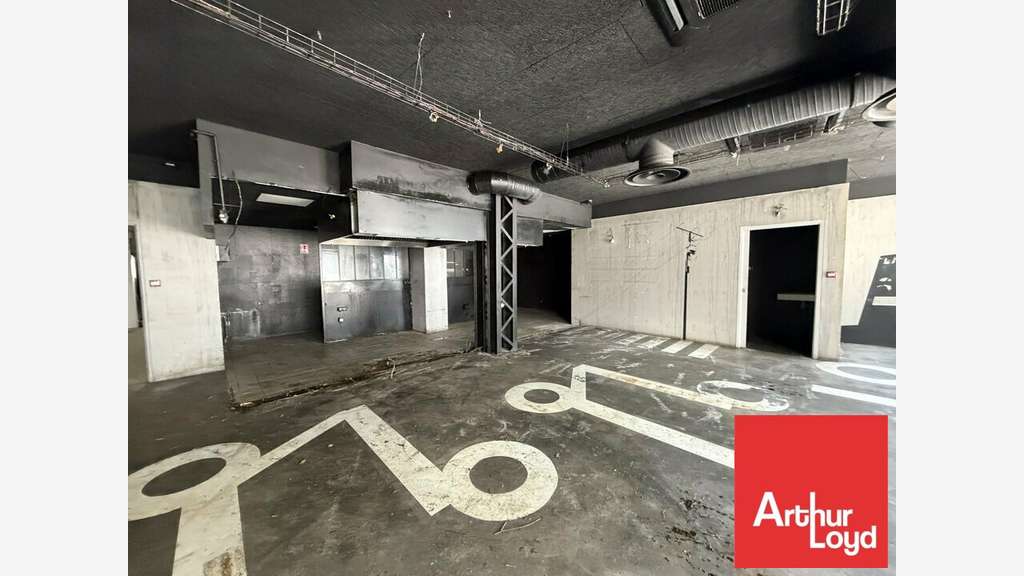 Local commercial 268m² à louer à Poitiers