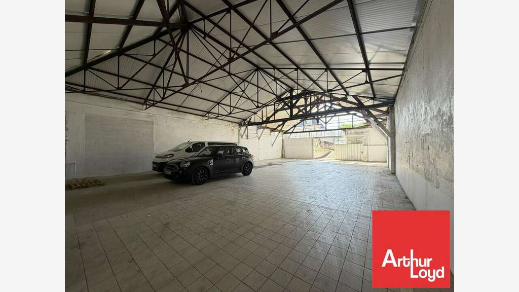 Cellules commerciales à louer Poitiers Libération