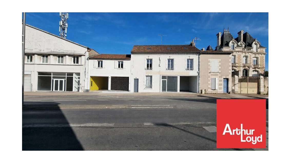 POITIERS - LOCAL COMMERCIAL à louer