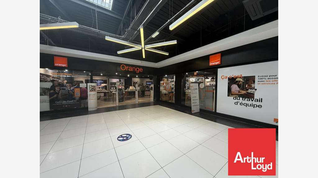 POITIERS - LOCAL COMMERCIAL à louer