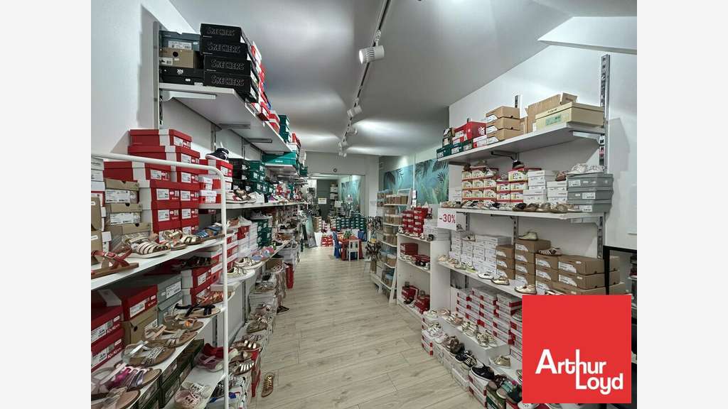 POITIERS - LOCAL COMMERCIAL à louer