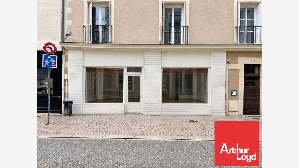 Local commercial de 47m² à louer à Poitiers centre