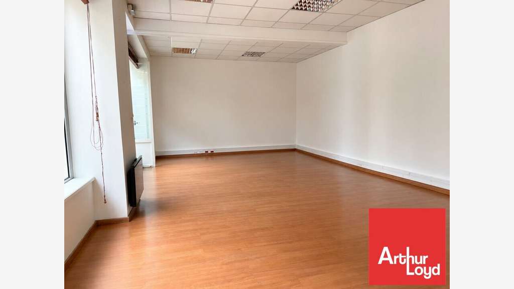 Local commercial de 47m² à louer à Poitiers centre