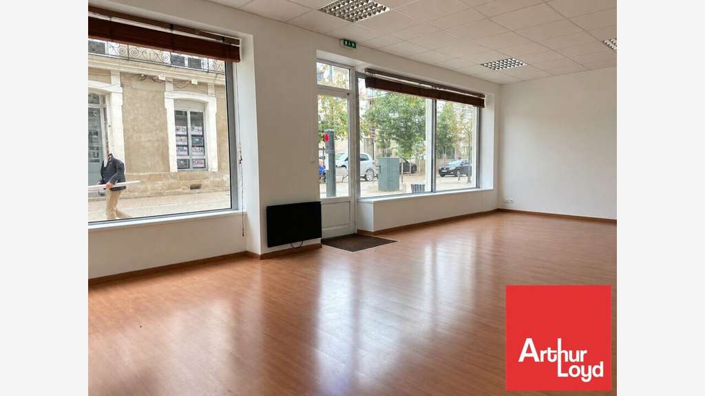 Local commercial de 47m² à louer à Poitiers centre