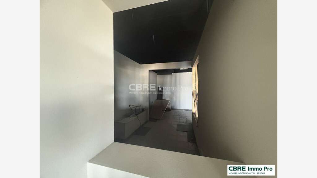 A louer local commercial de 235m² à Poitiers