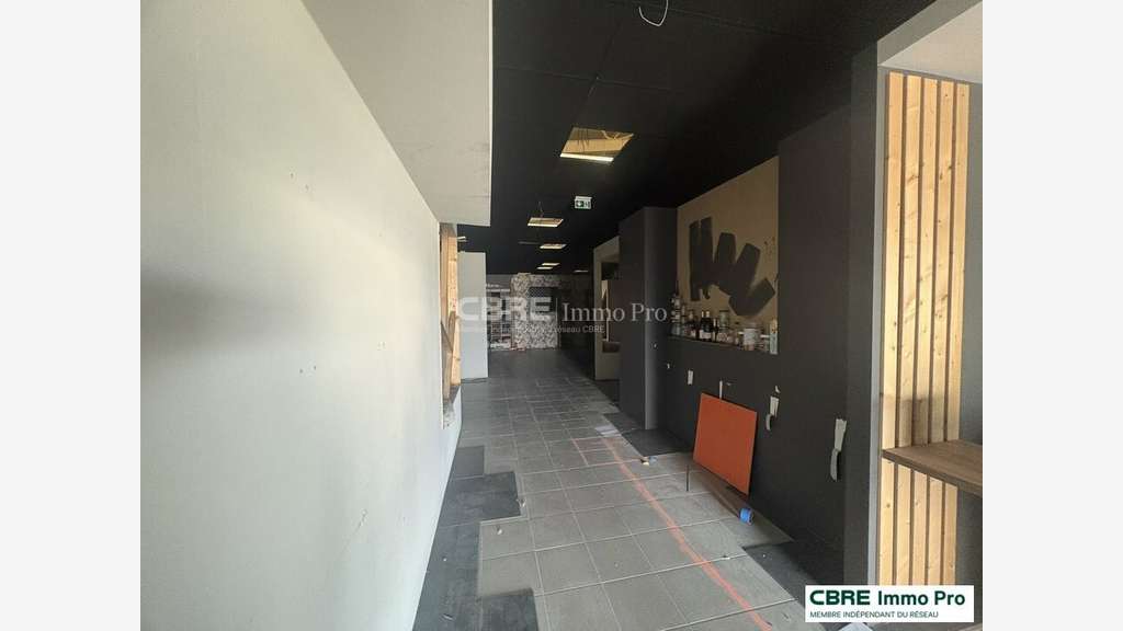 A louer local commercial de 235m² à Poitiers