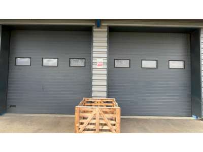 Location Locaux d'activités - Entrepôts à Poligny