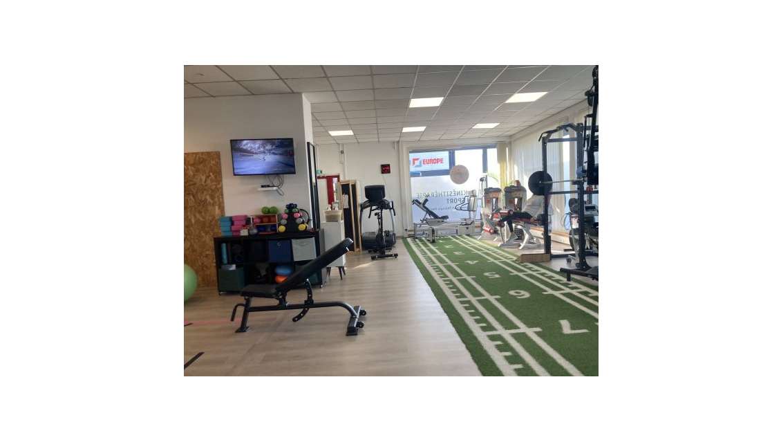 A louer local commercial 135m² à Pollestres