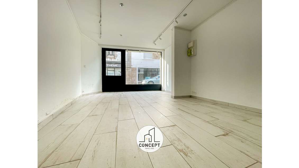 Location local commercial de 40m² à Pont Aven