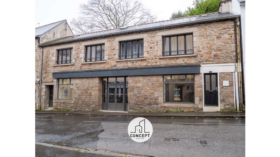 Location local commercial à Pont-Aven centre