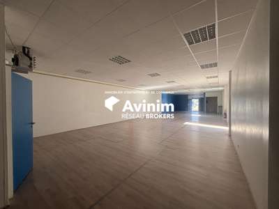 Location Locaux commerciaux - Boutiques à Pontarlier