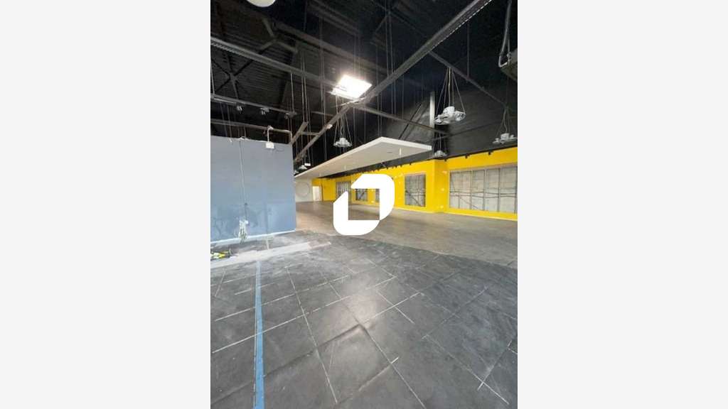 A louer Local commercial 586m² Pontault combault