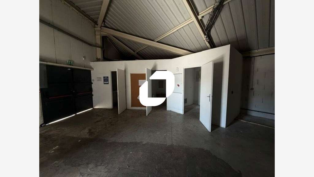 A louer Local commercial 628m² Pontault combault