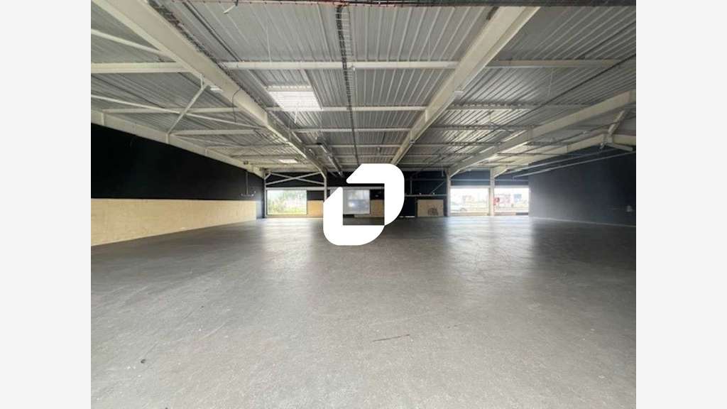 A louer Local commercial 628m² Pontault combault