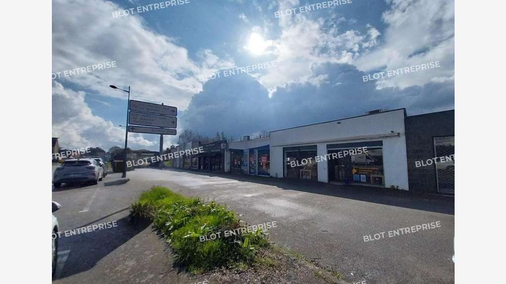 A louer local 200m² empl stratégique sur Pontivy