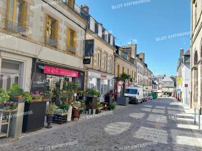 A louer local commercial 178m² à Pontivy centre