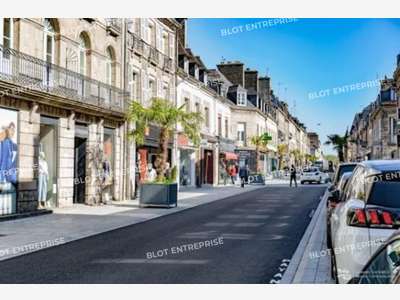 Loue local commercial 180m² à Pontivy hyper centre