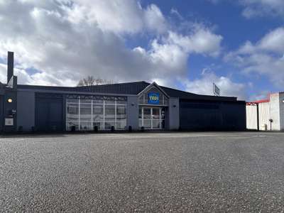 A louer bâtiment commercial 848m² à Pontivy 