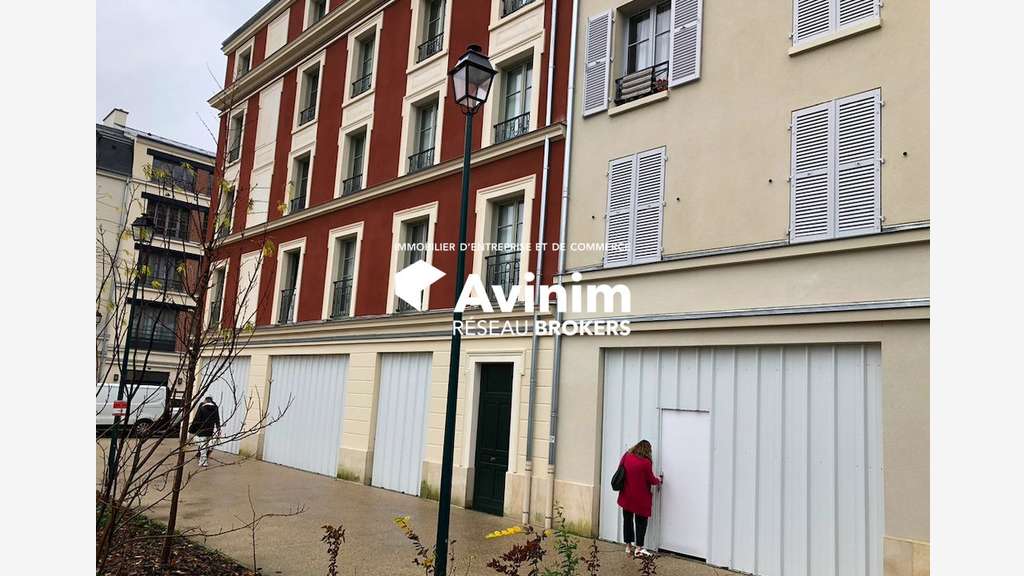 Local commercial 271m² en centre ville de Pontoise